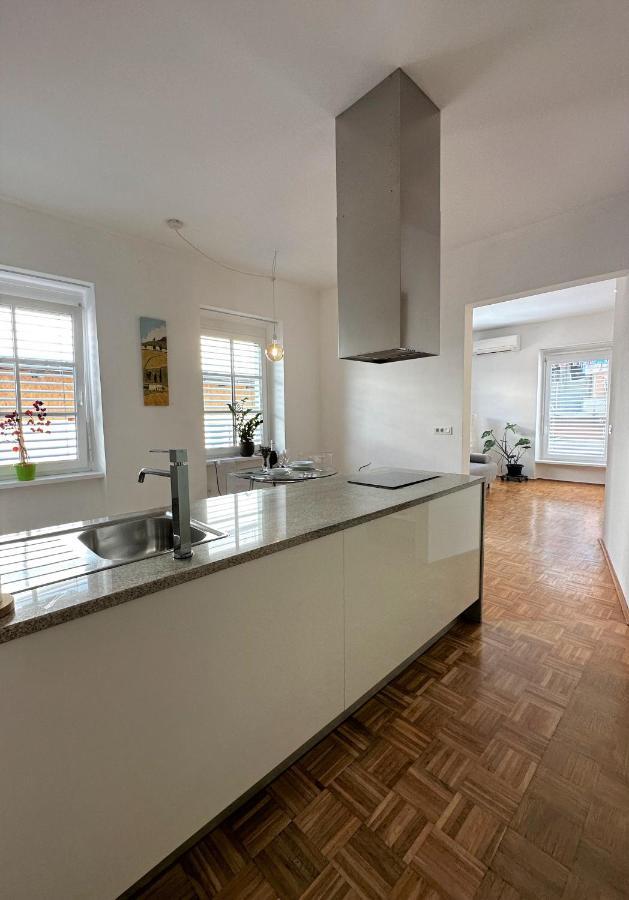 Charming Starry Night Apartment Lublana Zewnętrze zdjęcie