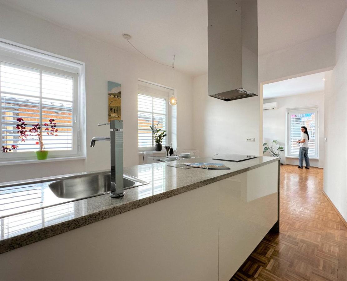 Charming Starry Night Apartment Lublana Zewnętrze zdjęcie