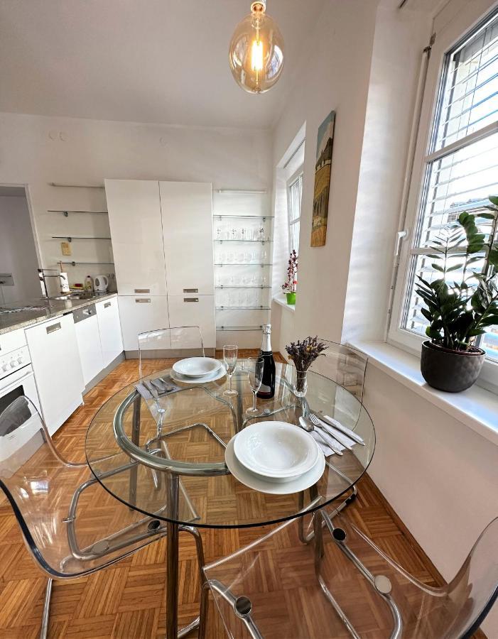 Charming Starry Night Apartment Lublana Zewnętrze zdjęcie